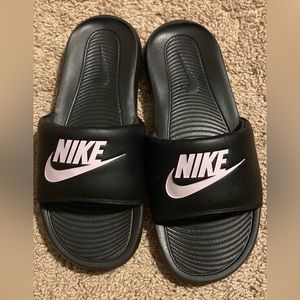 Nike sandals size 11